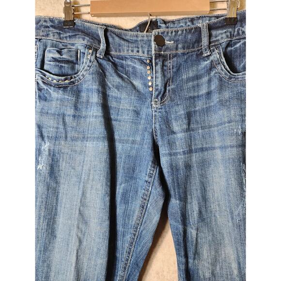 Z CAVARICCI  Medium Wash Blue Beaded Distressed Straight Leg Jeans SZ 15 (38x31) - Picture 3 of 9